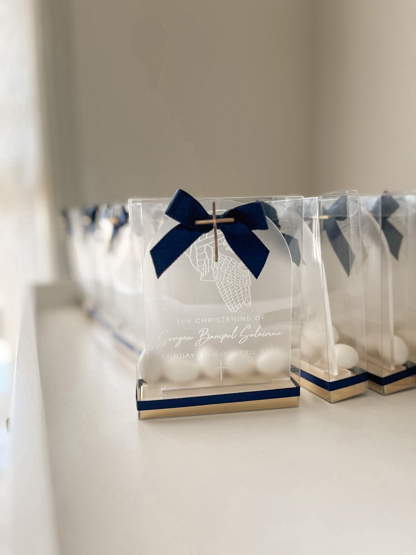 Acrylic Arch Stands - Favours